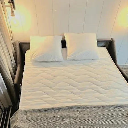With Wifi, Air Conditioning And Pool Lejlighed
