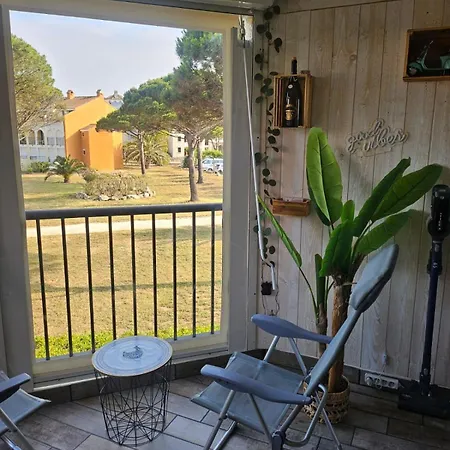 With Wifi, Air Conditioning And Pool Lejlighed Le Barcarès