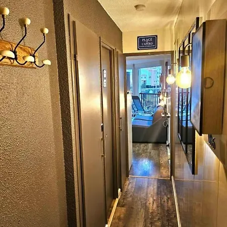 With Wifi, Air Conditioning And Pool
