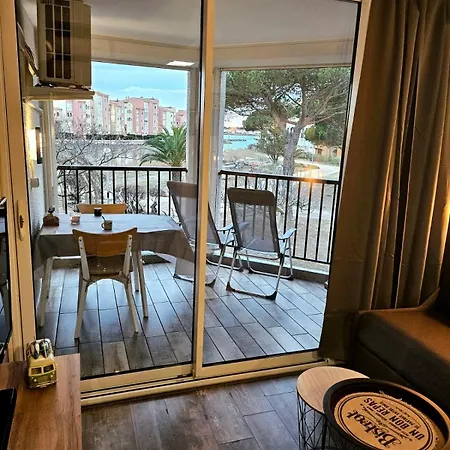 With Wifi, Air Conditioning And Pool