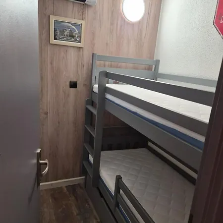 With Wifi, Air Conditioning And Pool * Le Barcarès